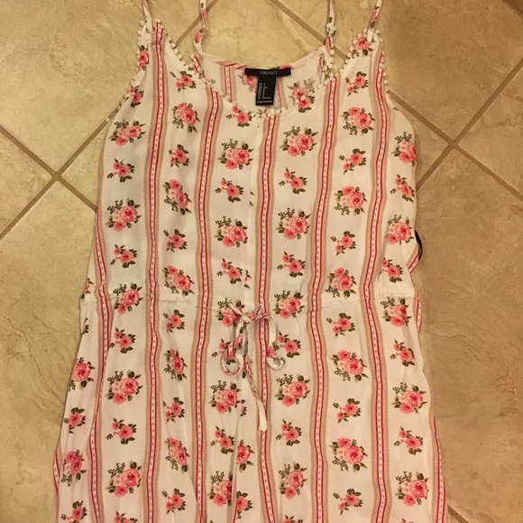 romper - Picture 2 of 2